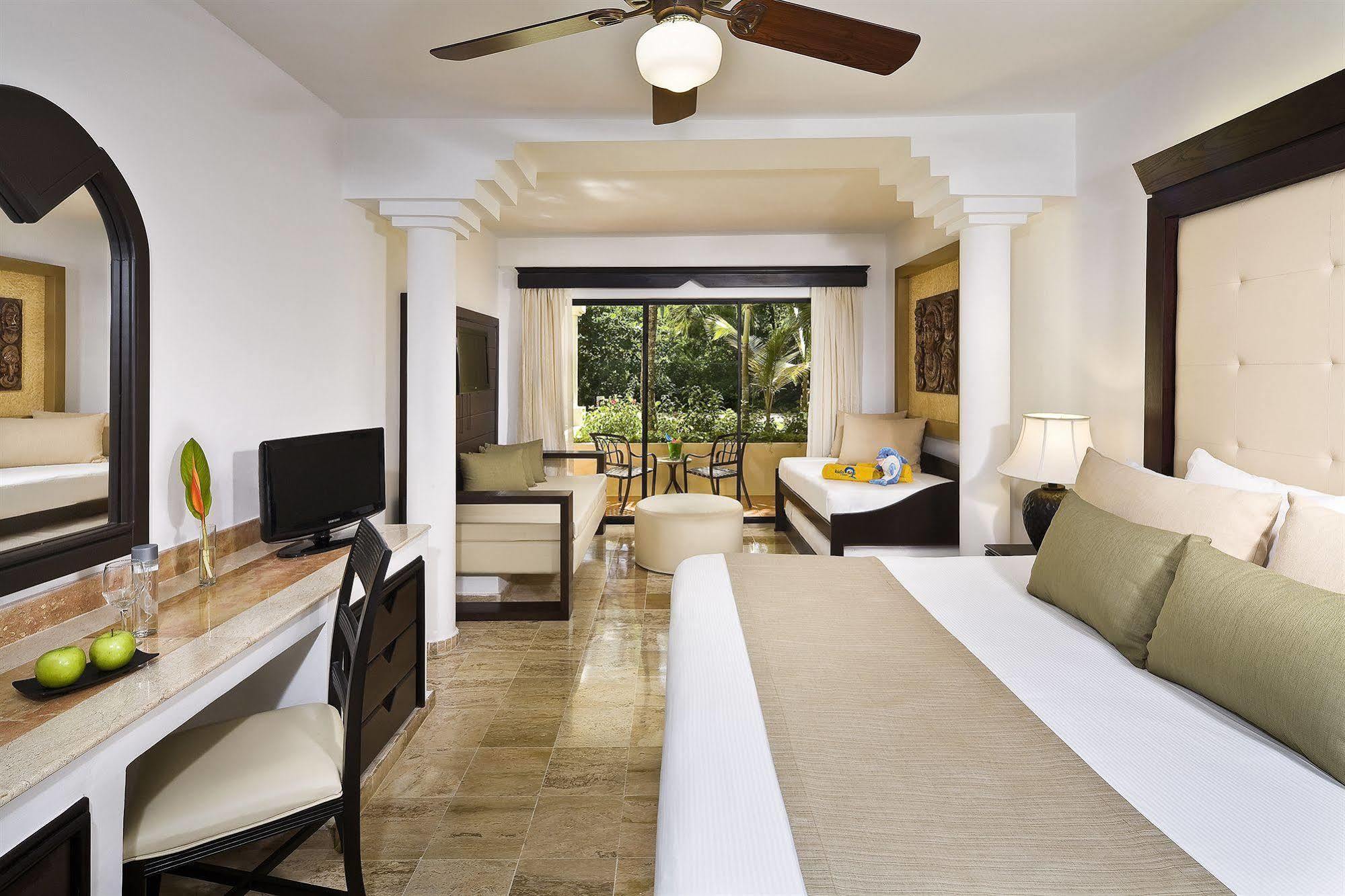 Melia Caribe Tropical All Inclusive (Adults Only) Punta Cana Exterior foto