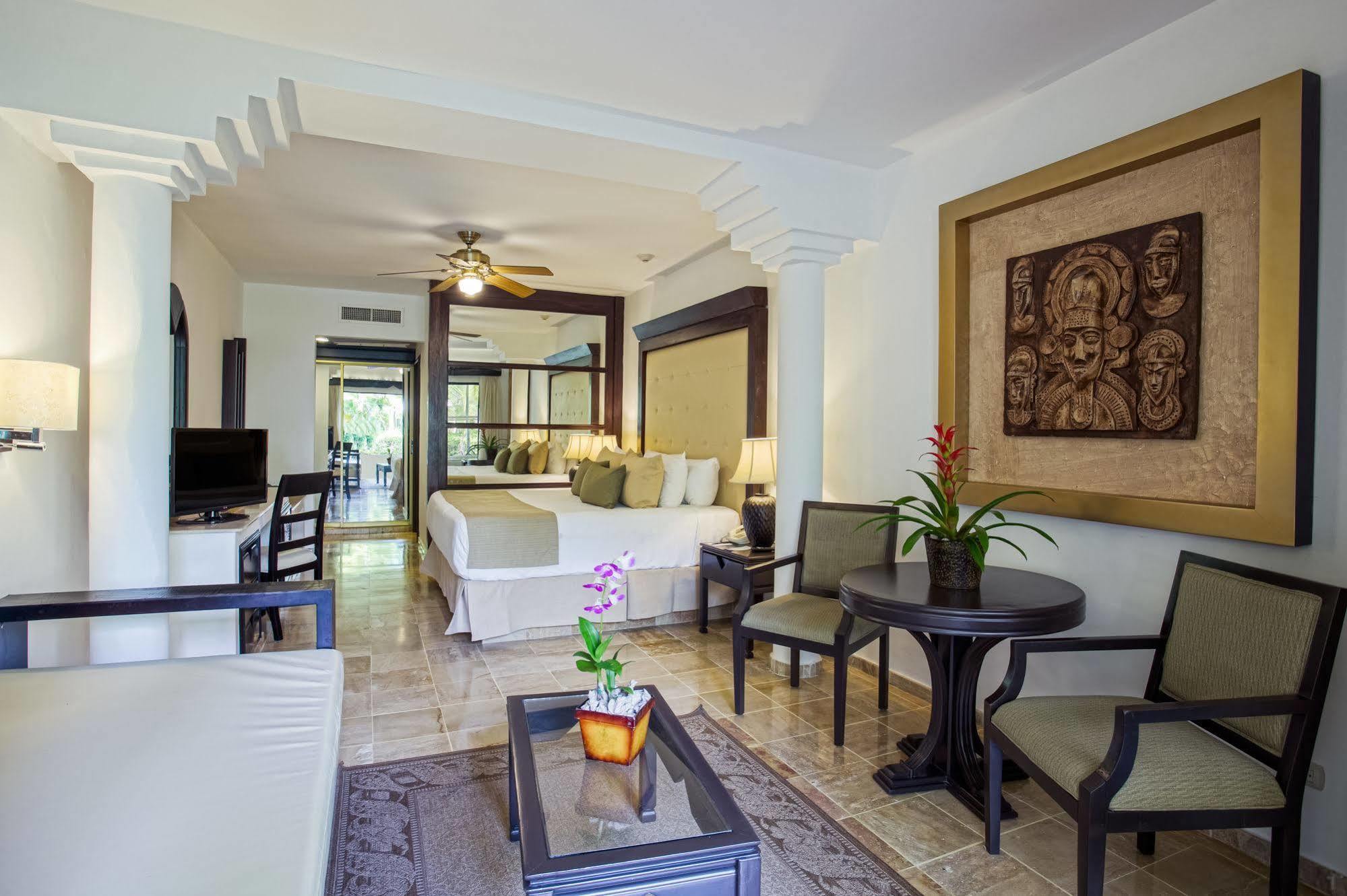 Melia Caribe Tropical All Inclusive (Adults Only) Punta Cana Exterior foto